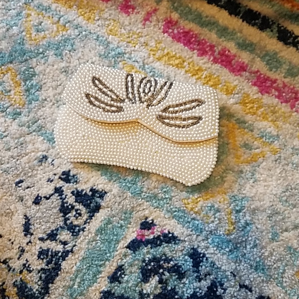 Vintage Emson pearl clutch